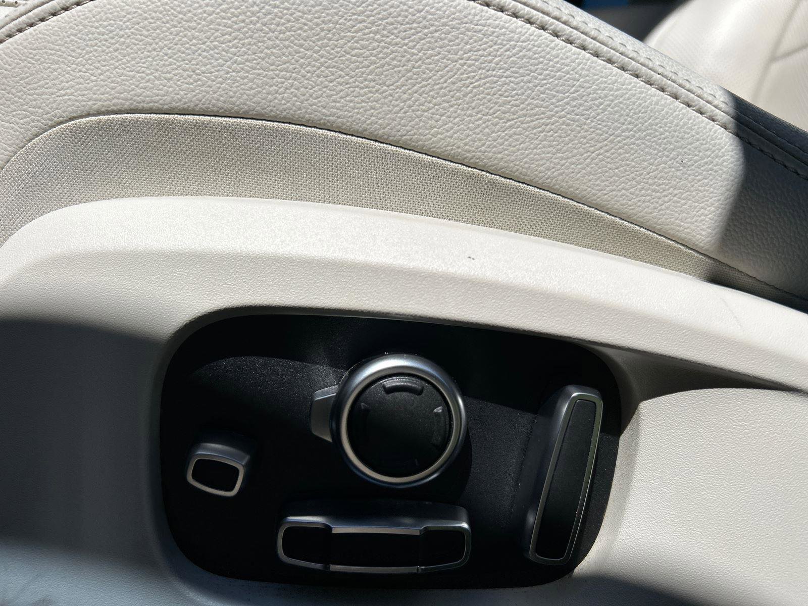 Used 2021 Jaguar F-PACE S image 10