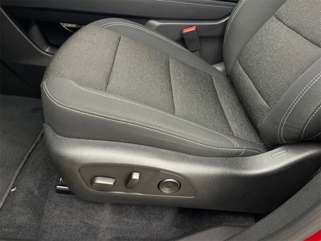 New 2025 Chevrolet Traverse LT w/ Midnight/Sport Edition image 14