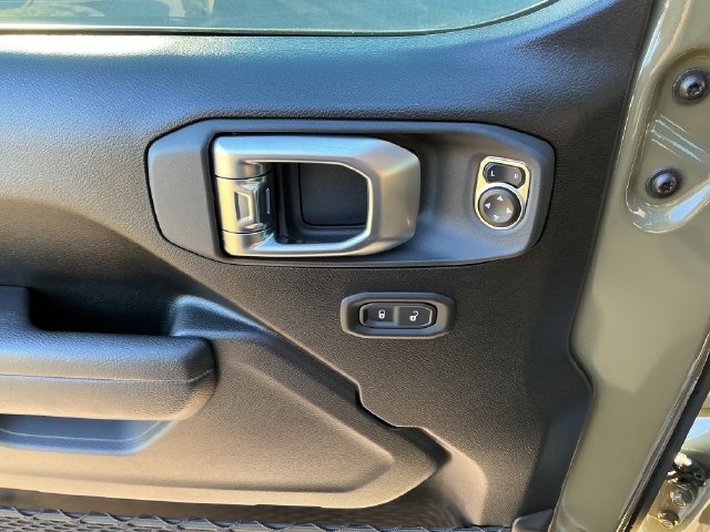 Used 2026 Jeep Wrangler Unlimited Sport AWD/4WD image 15