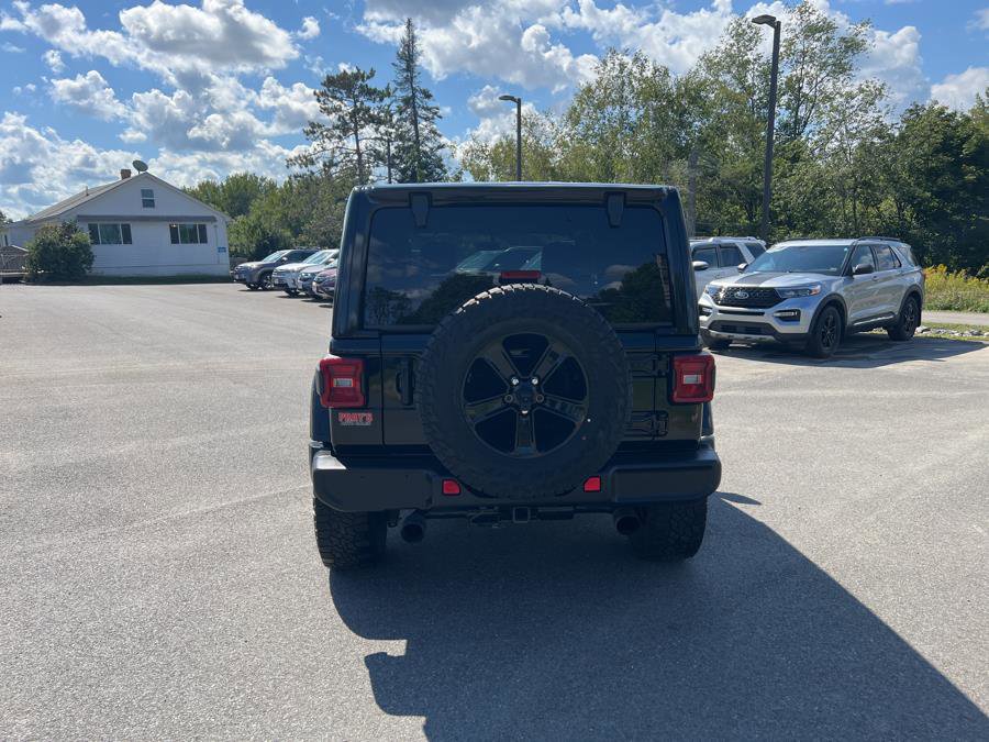 Used 2021 Jeep Wrangler Unlimited Sahara image 3