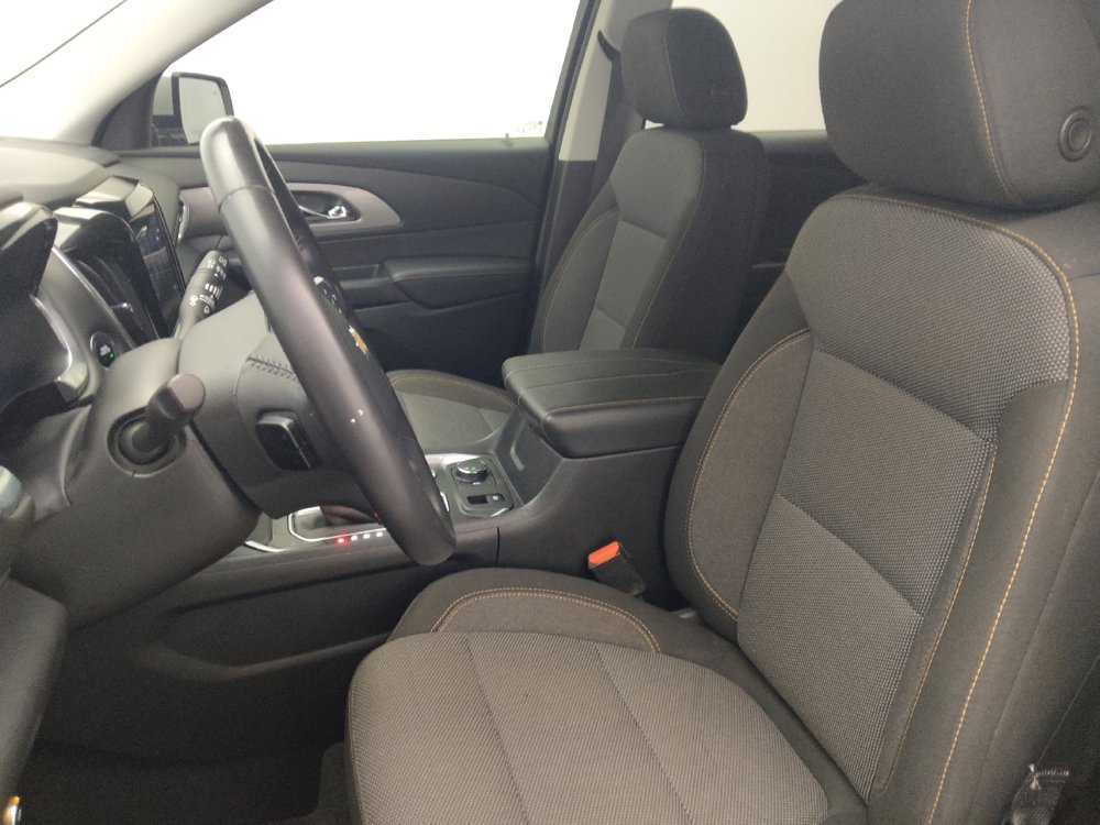 Used 2019 Chevrolet Traverse LT image 17