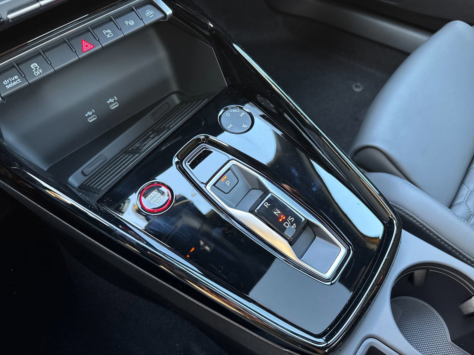 New 2026 Audi RS 3 AWD/4WD image 18