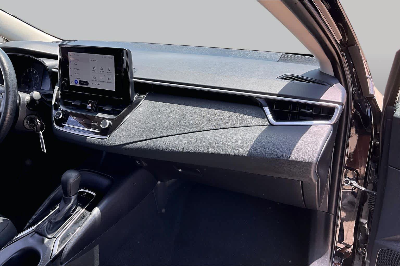 Used 2024 Toyota Corolla LE FWD image 18
