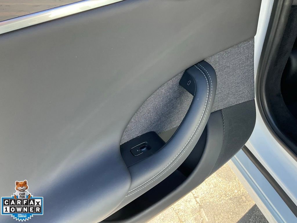 Used 2023 Tesla Model S Standard Range image 31