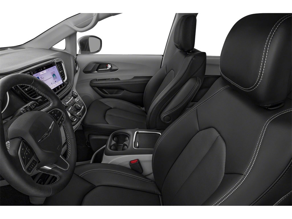 Used 2024 Chrysler Pacifica Touring-L image 9