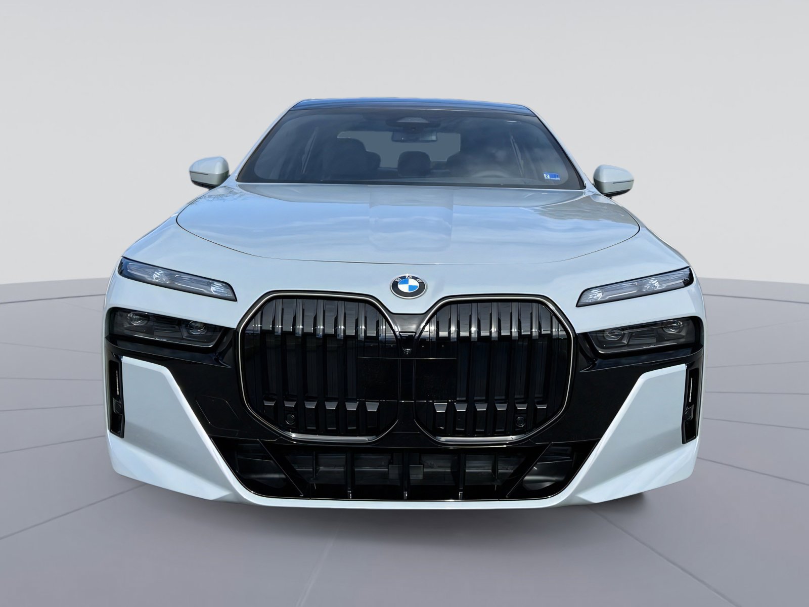 New 2026 BMW 760i xDrive w/ Executive Package image 8