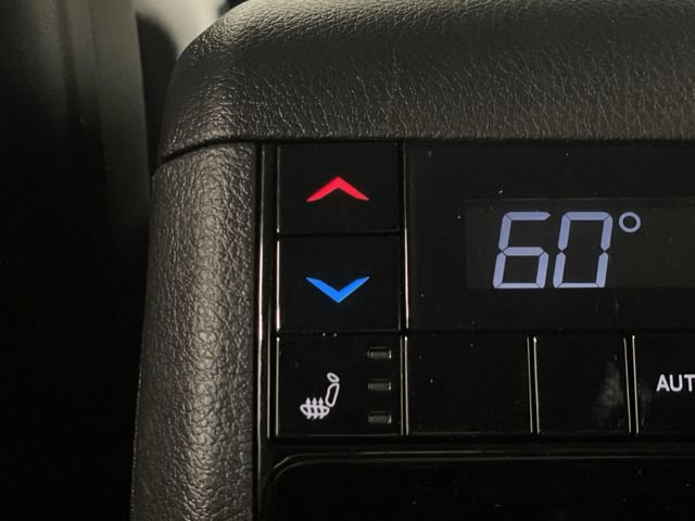 Used 2023 Jeep Grand Cherokee L Limited image 34