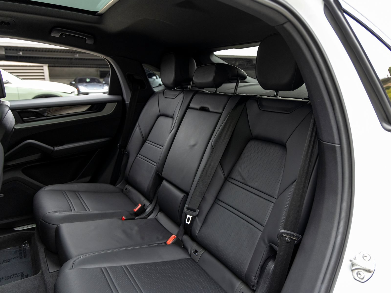 Certified 2026 Porsche Cayenne Coupe AWD/4WD image 47