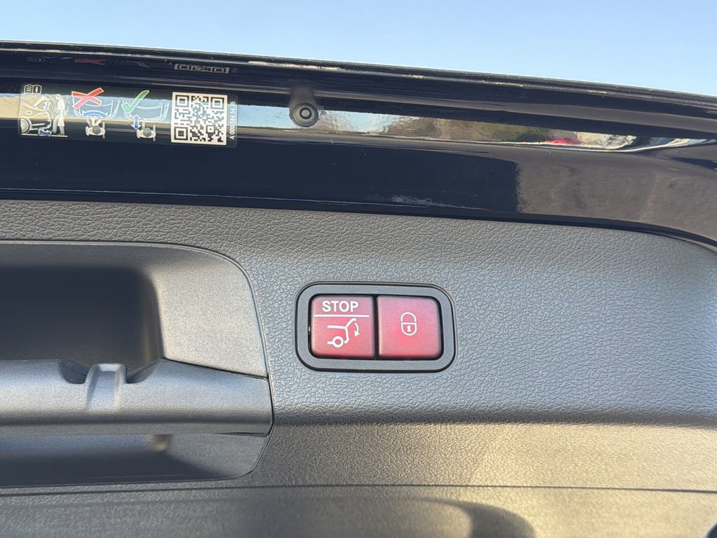 Certified 2024 Mercedes-Benz GLS 450 4MATIC image 17