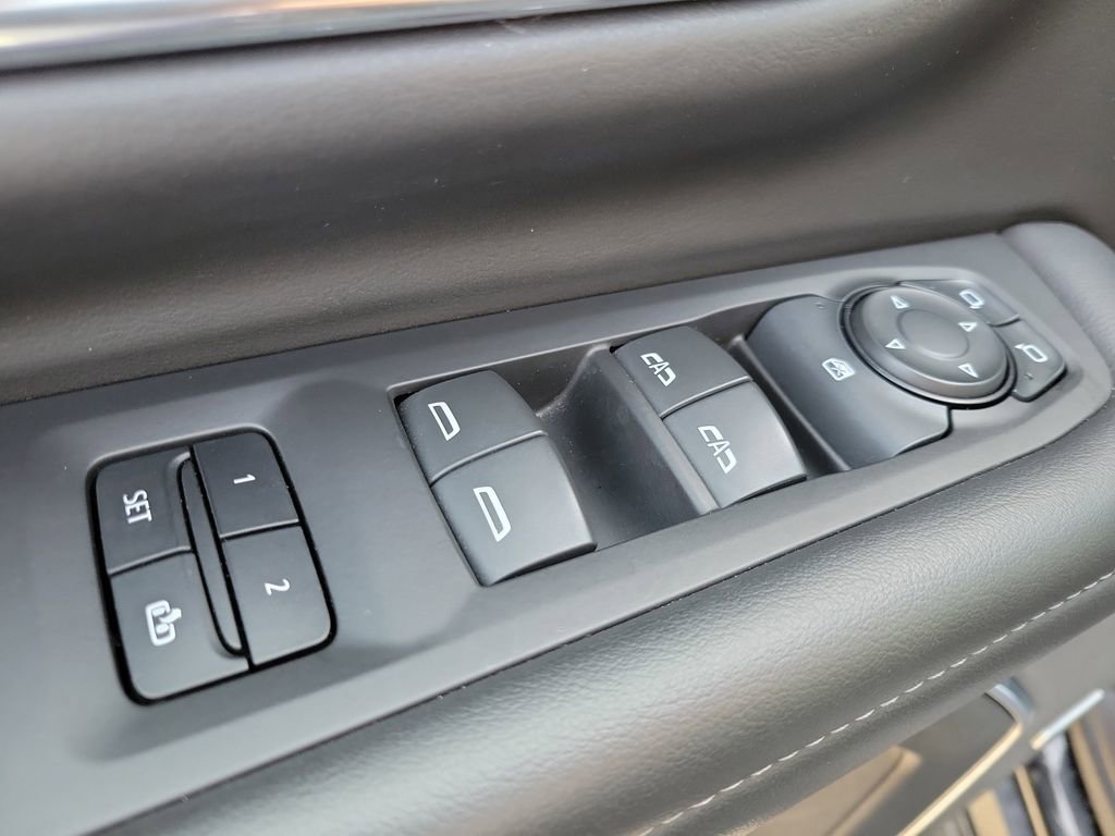 Used 2024 Chevrolet Suburban LT AWD/4WD image 19