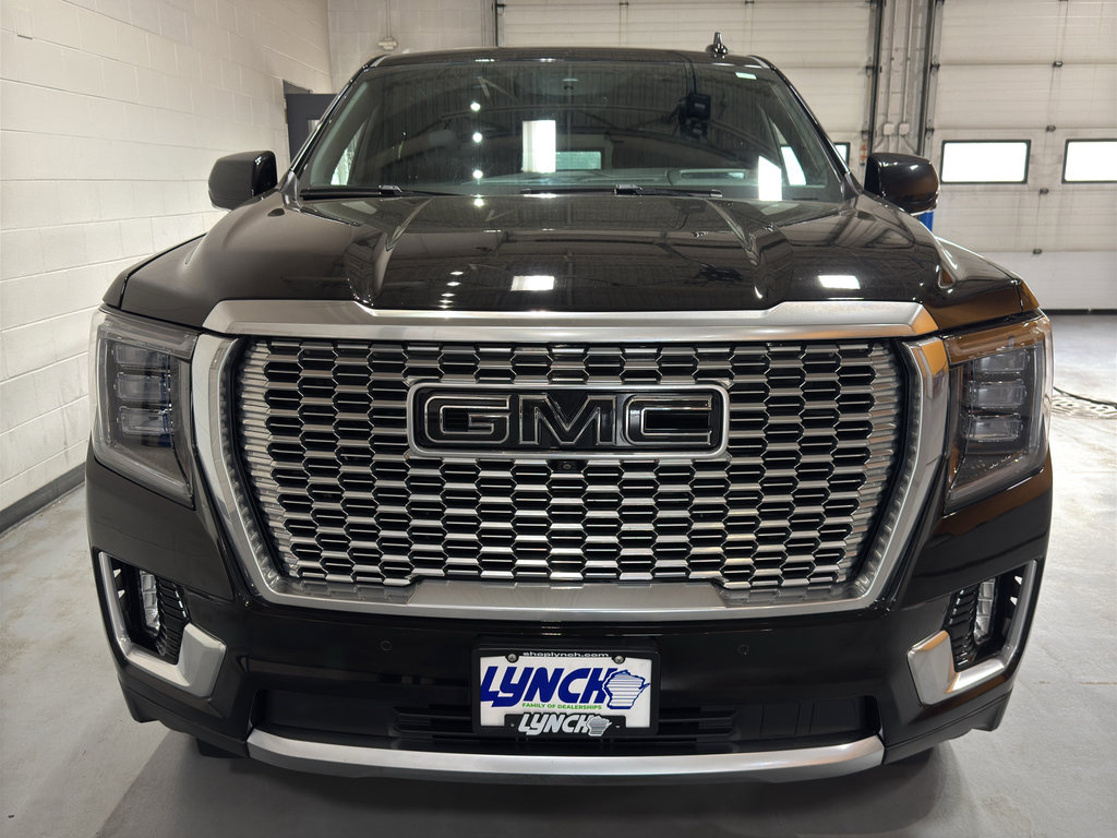 Used 2024 GMC Yukon Denali w/ Advanced Technology Package AWD/4WD image 8