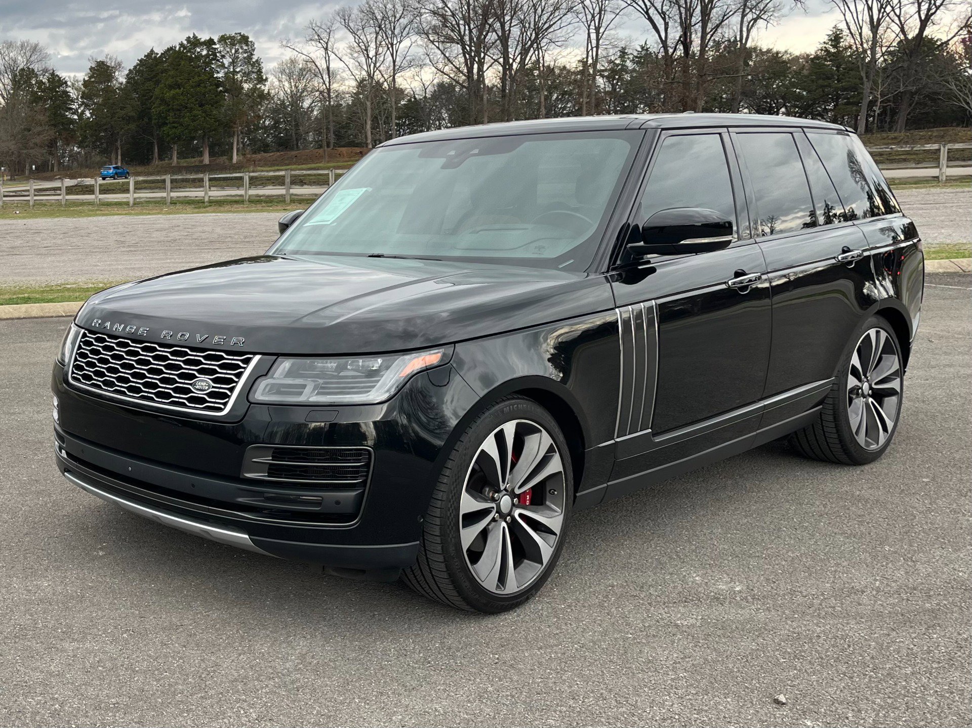 Used 2019 Land Rover Range Rover SV Autobiography Dynamic image 2