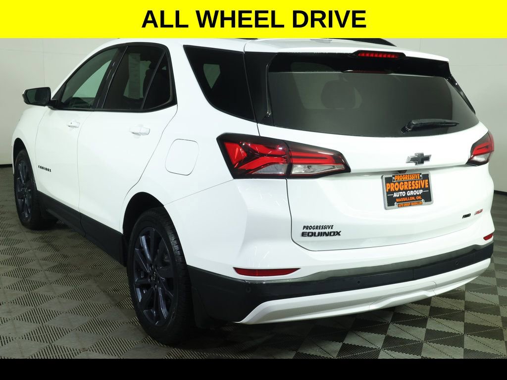 Used 2022 Chevrolet Equinox RS w/ LPO, Floor Liner Package image 4