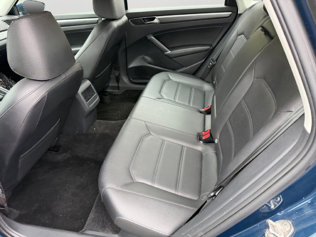 Used 2018 Volkswagen Passat 2.0T S FWD image 14