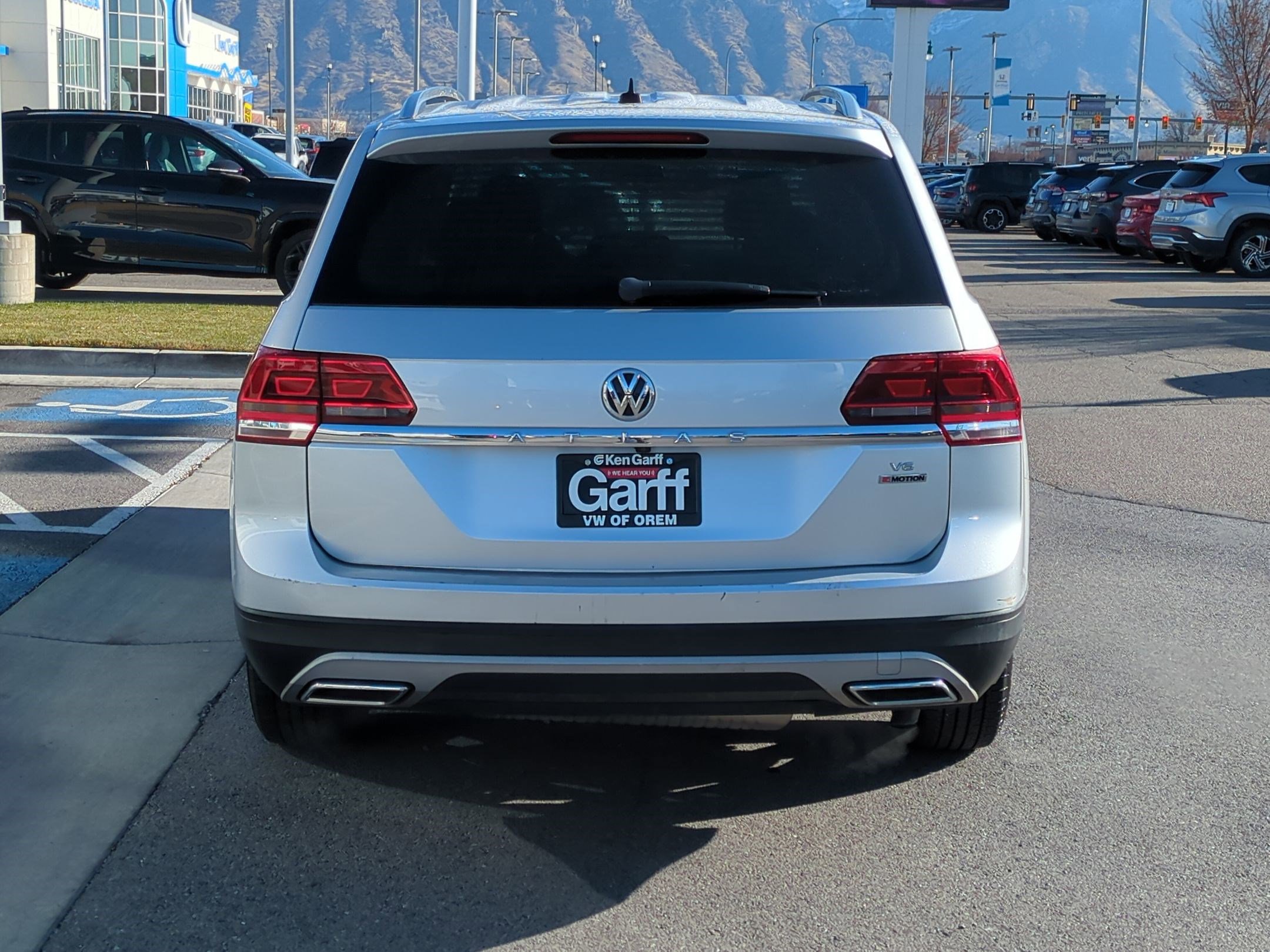 Used 2018 Volkswagen Atlas Launch Edition image 7