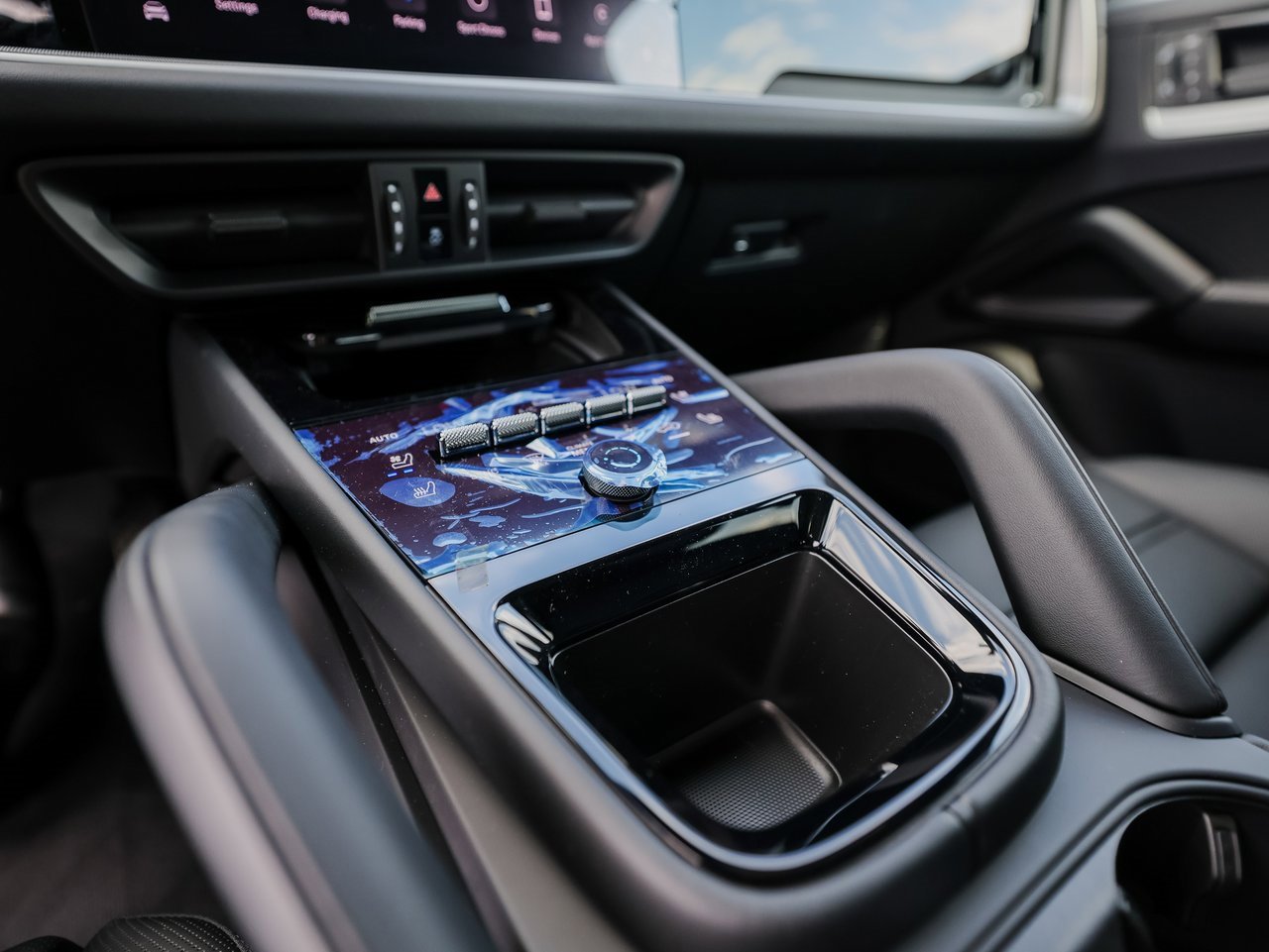 New 2025 Porsche Cayenne E-Hybrid Coupe image 20