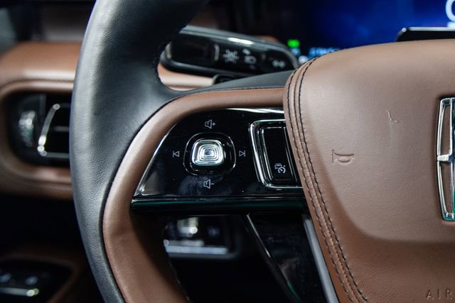 Used 2025 Lincoln Aviator Reserve w/ Equipment Group 201A image 15