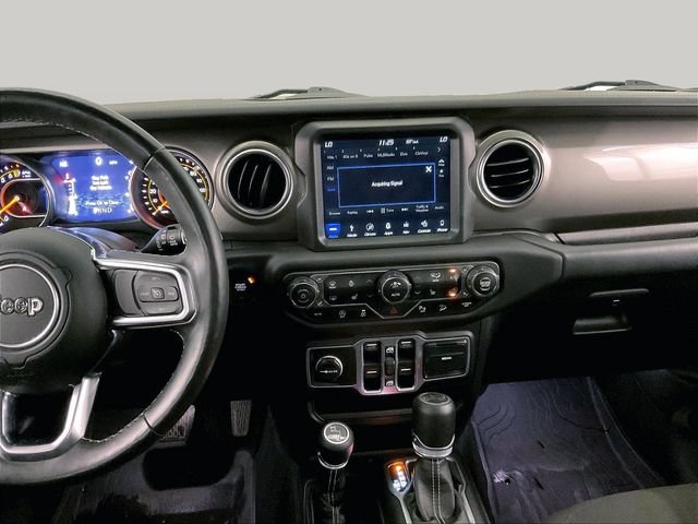 Used 2018 Jeep Wrangler Unlimited Sahara AWD/4WD image 6