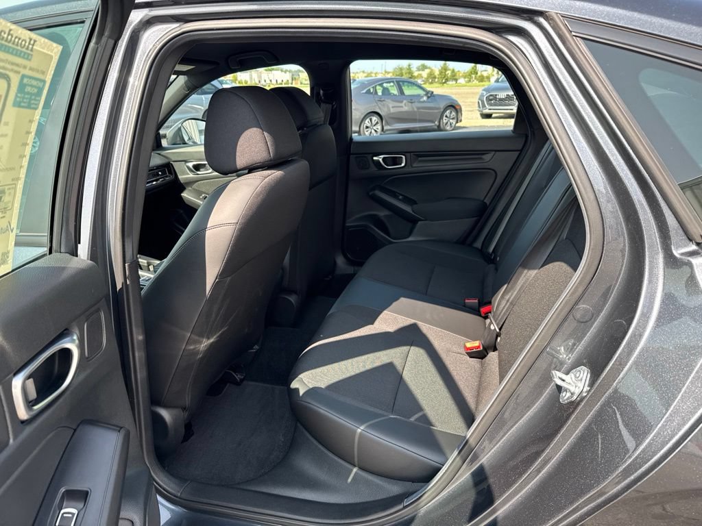 Used 2025 Honda Civic Sport image 32