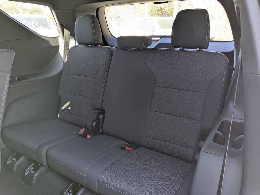 New 2026 Chevrolet Traverse LT w/ Sun and Wheel Package image 16