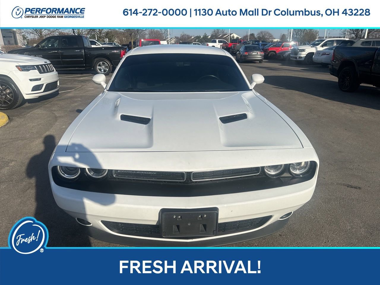 Used 2023 Dodge Challenger SXT image 9