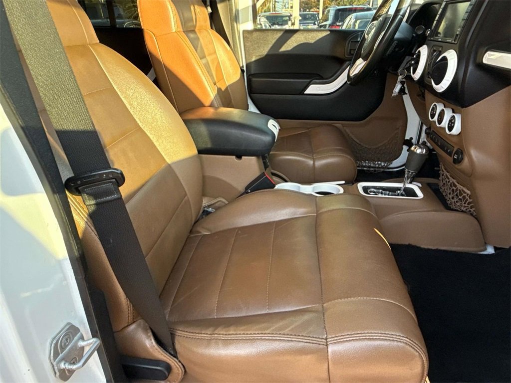 Used 2012 Jeep Wrangler Unlimited Sahara w/ Dual Top Group image 12