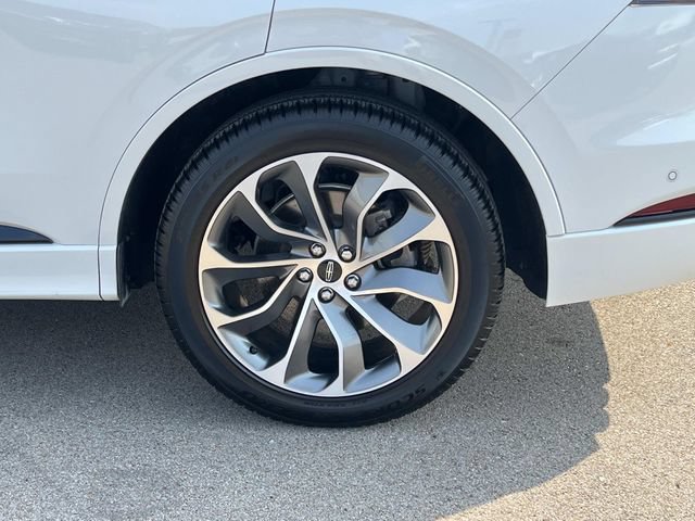 Used 2020 Lincoln Aviator Grand Touring w/ Equipment Group 302A AWD/4WD image 12