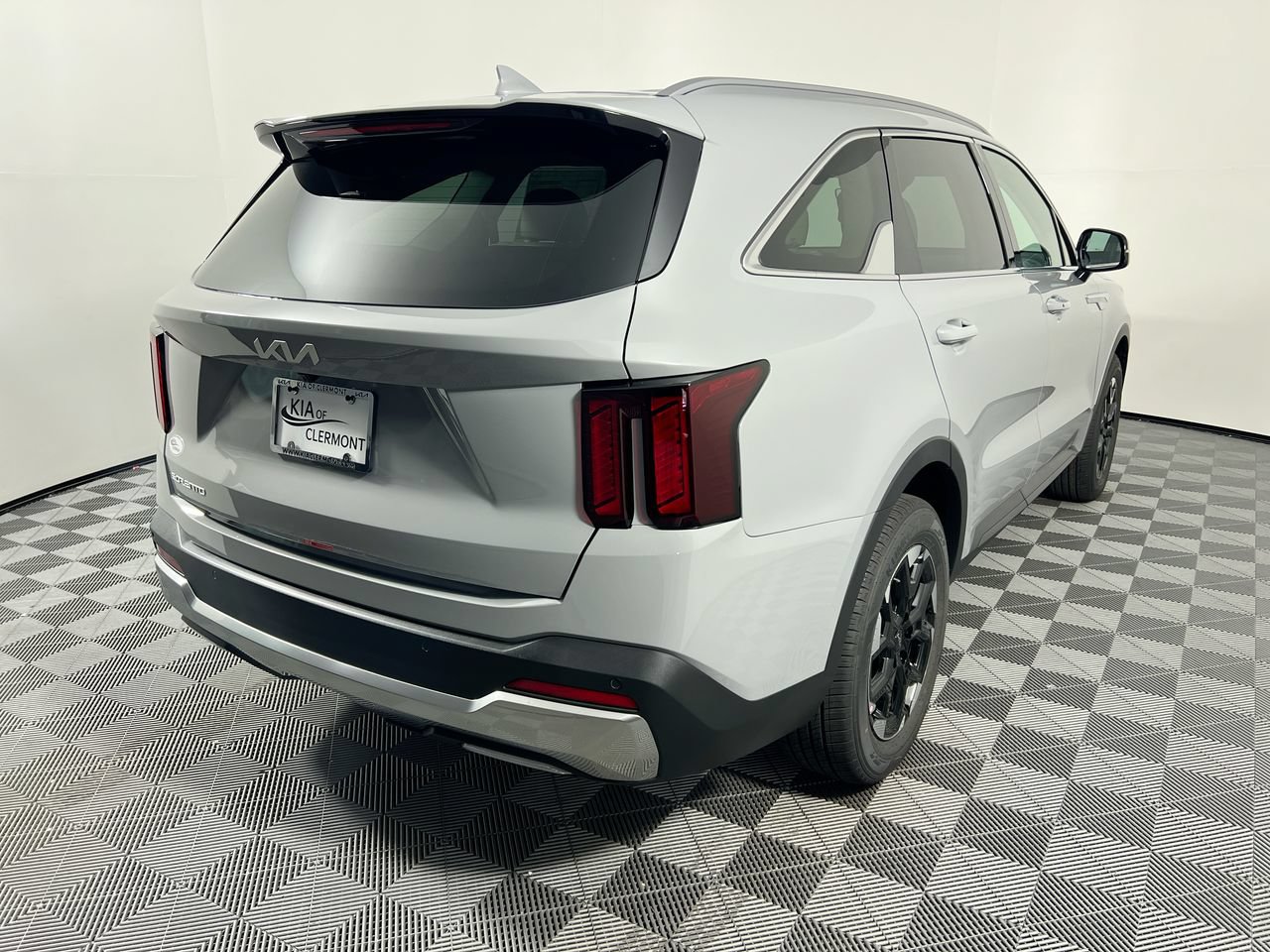 New 2026 Kia Sorento S w/ S Panoramic Sunroof Package FWD image 3