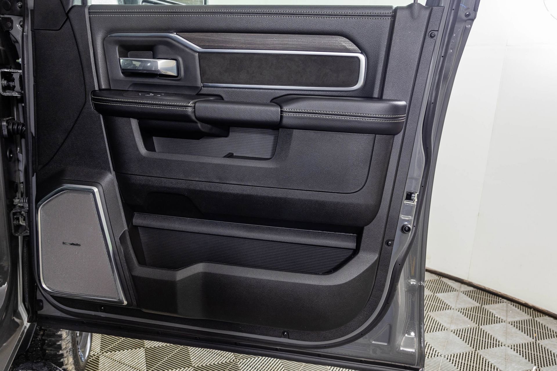 New 2026 RAM 2500 Laramie image 43