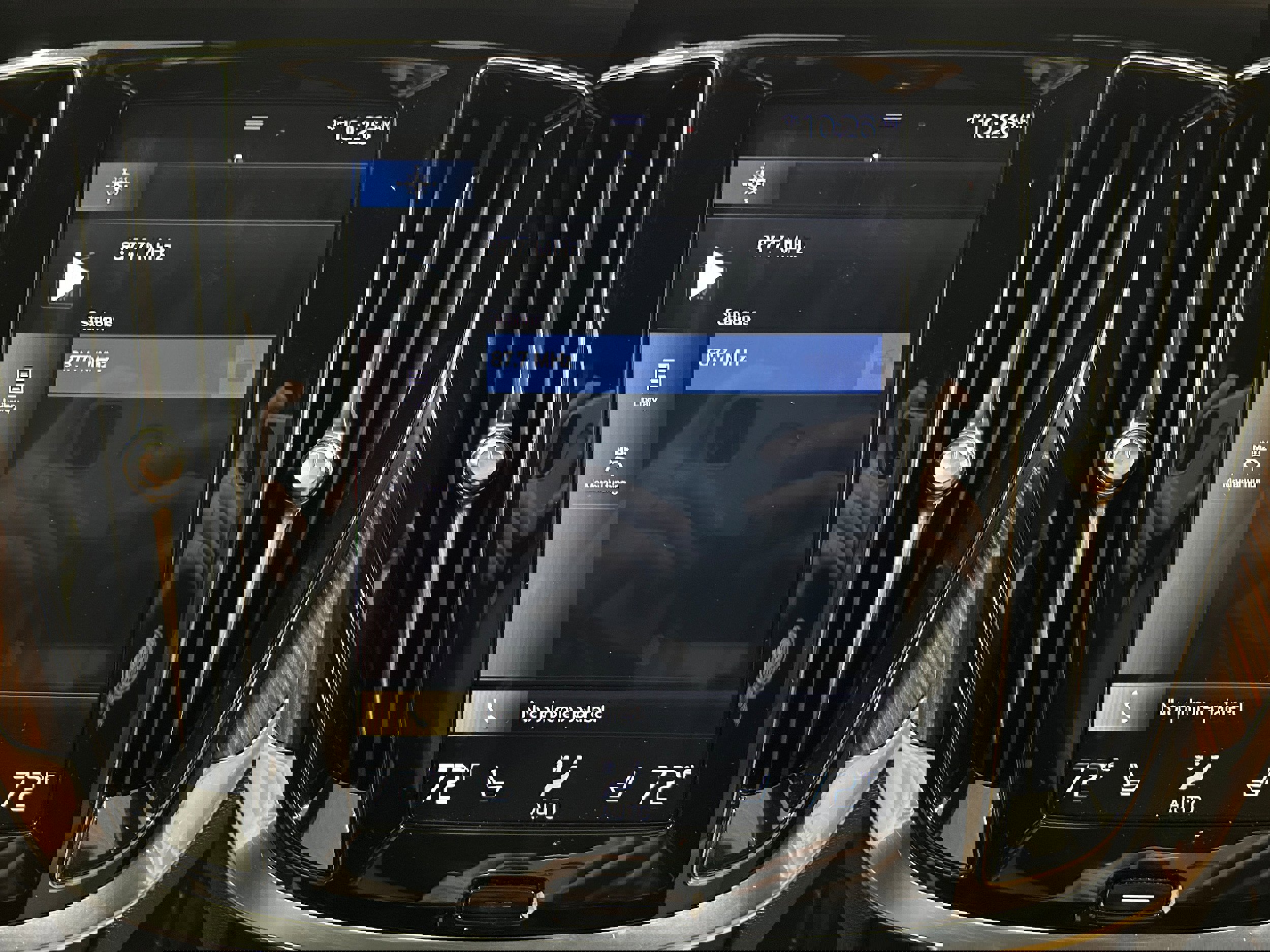 Used 2020 Volvo V60 T5 Cross Country image 5