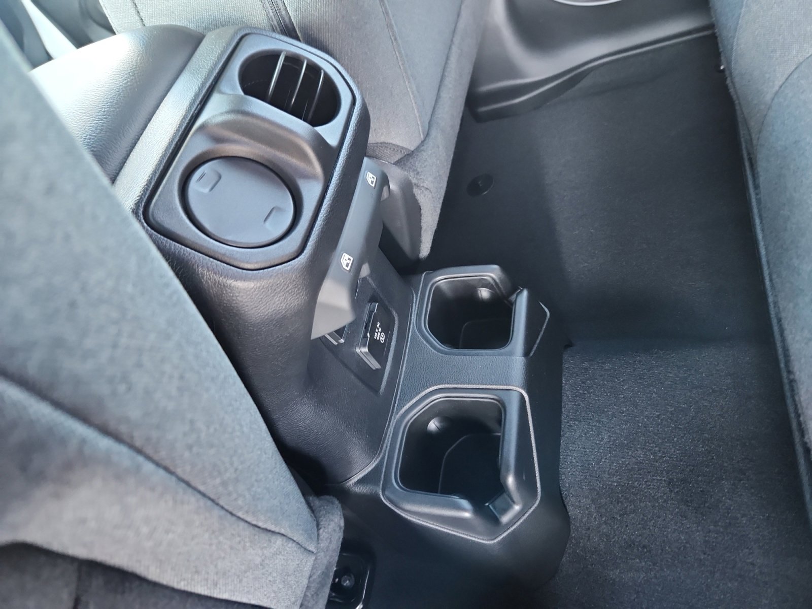 New 2025 Jeep Gladiator Willys AWD/4WD image 33