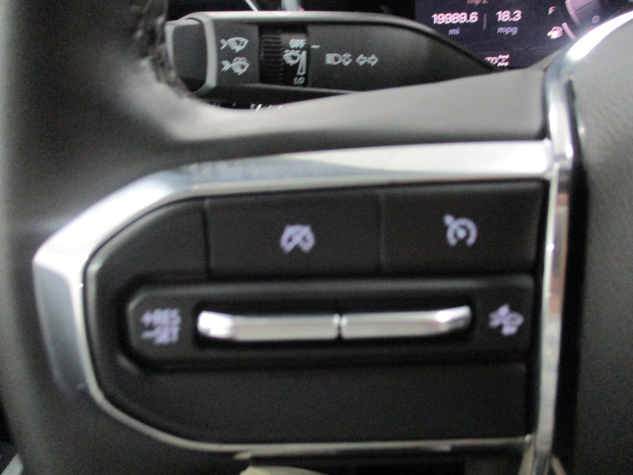 Used 2024 GMC Canyon Elevation w/ Elevation Premium Package image 22