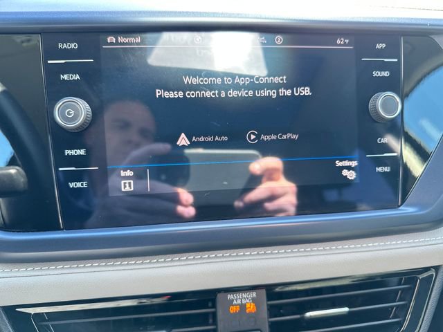 Certified 2024 Volkswagen Taos SE AWD/4WD image 25