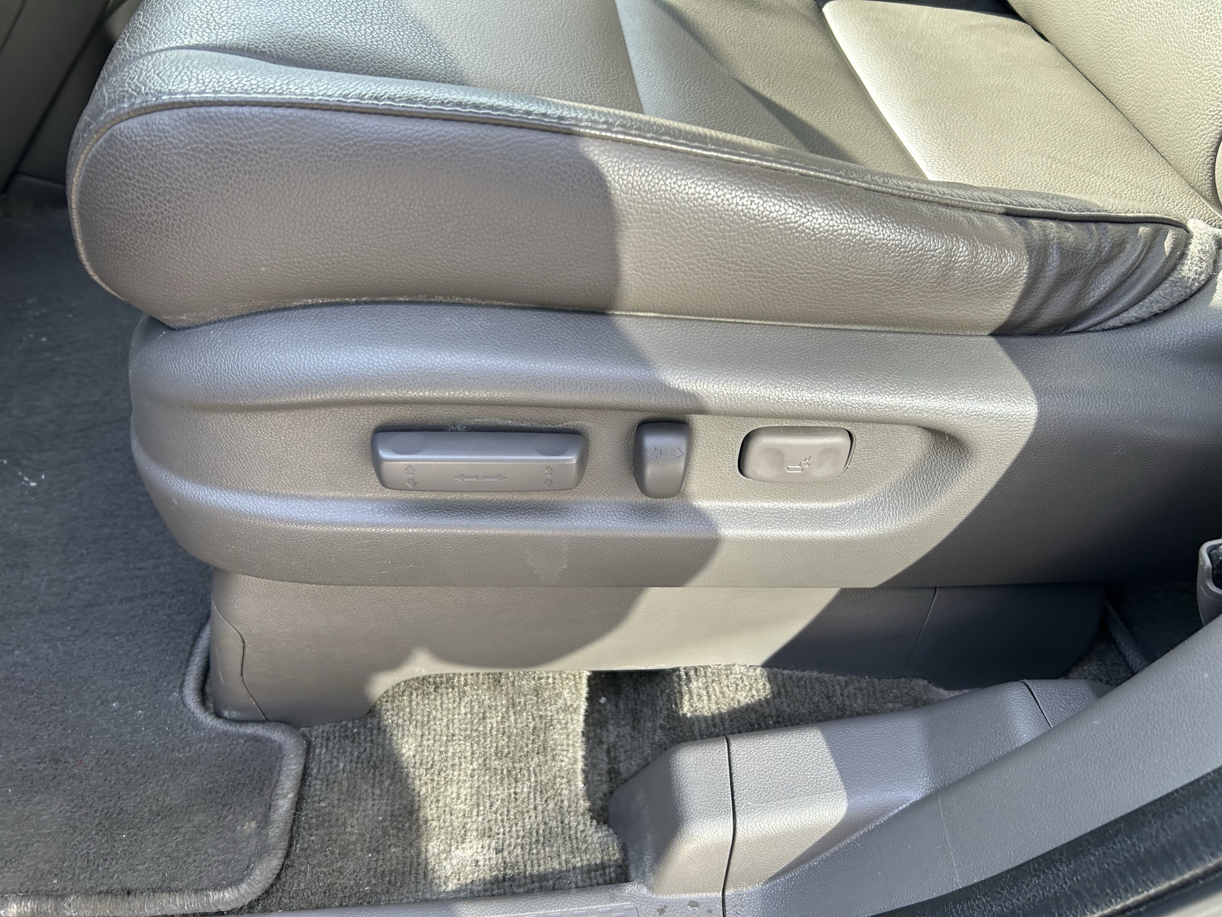 Used 2015 Honda Odyssey EX-L image 22