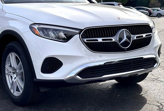 Certified 2026 Mercedes-Benz GLC 300 4MATIC image 2