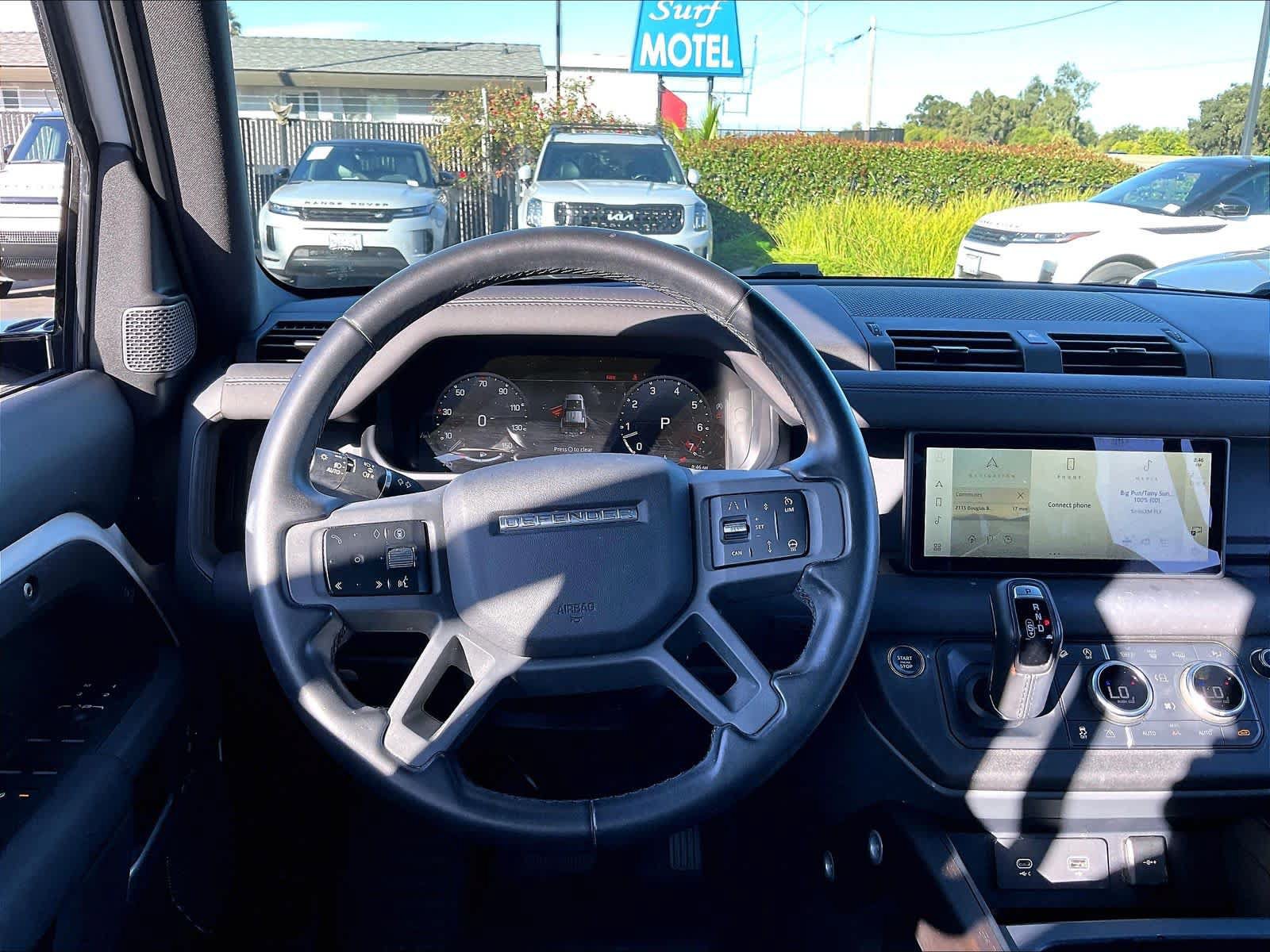 Used 2024 Land Rover Defender 110 X-Dynamic SE AWD/4WD image 10