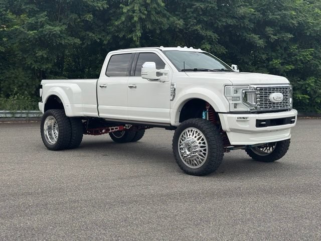 Used 2022 Ford F450 Platinum w/ FX4 Off-Road Package AWD/4WD image 9