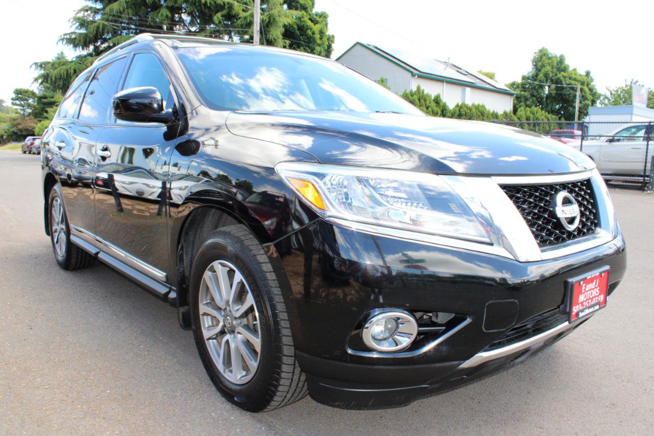 Used 2013 Nissan Pathfinder SL w/ SL Premium Pkg AWD/4WD image 7