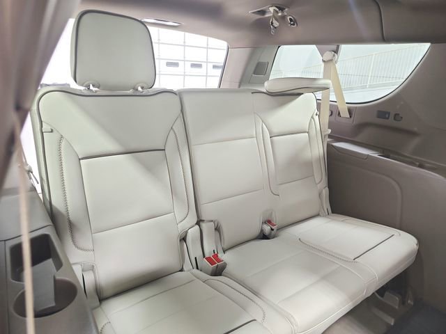 Used 2025 GMC Yukon XL Denali w/ Sun & Power Step Package RWD image 49