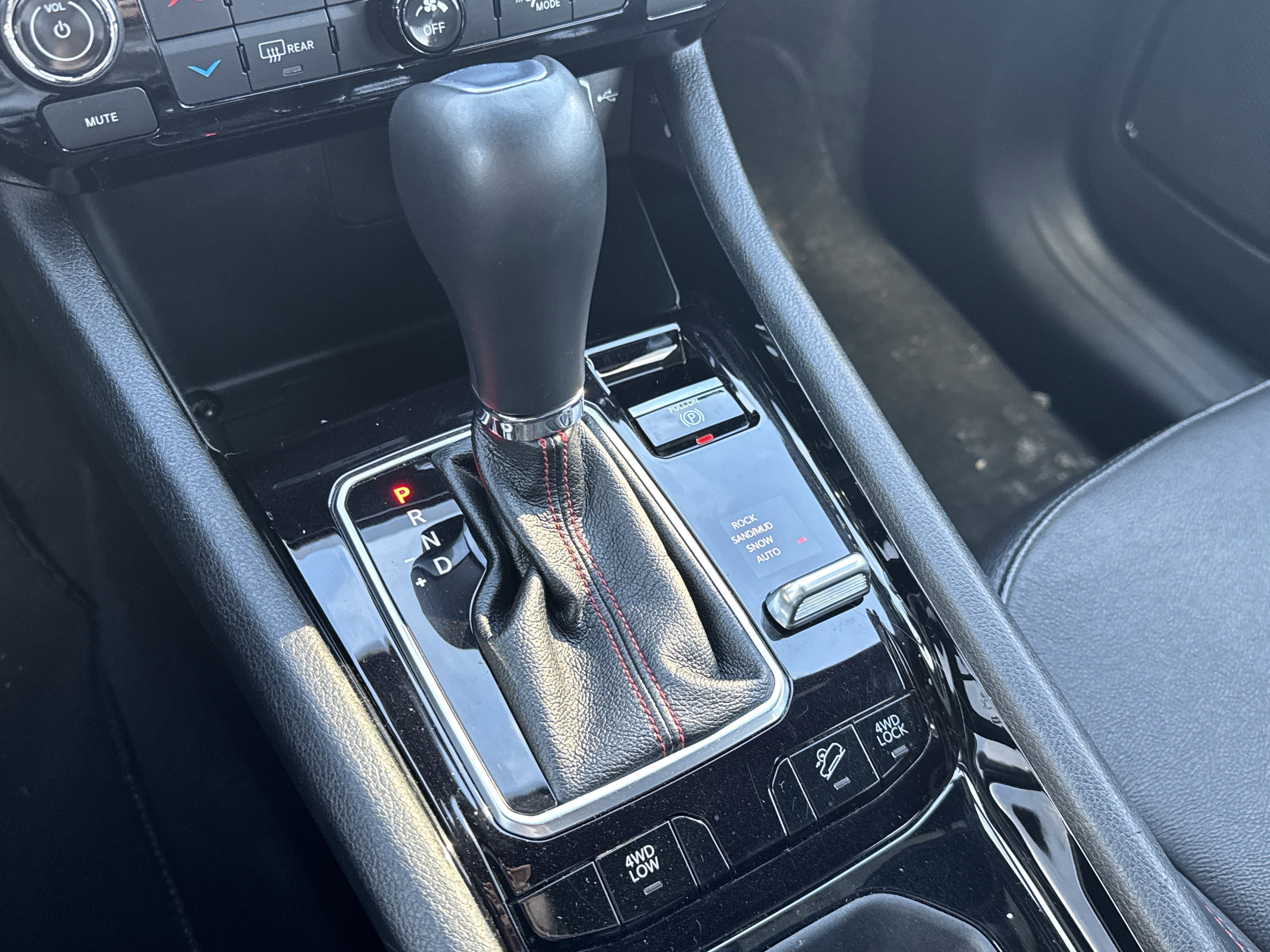 Used 2024 Jeep Compass Trailhawk image 22