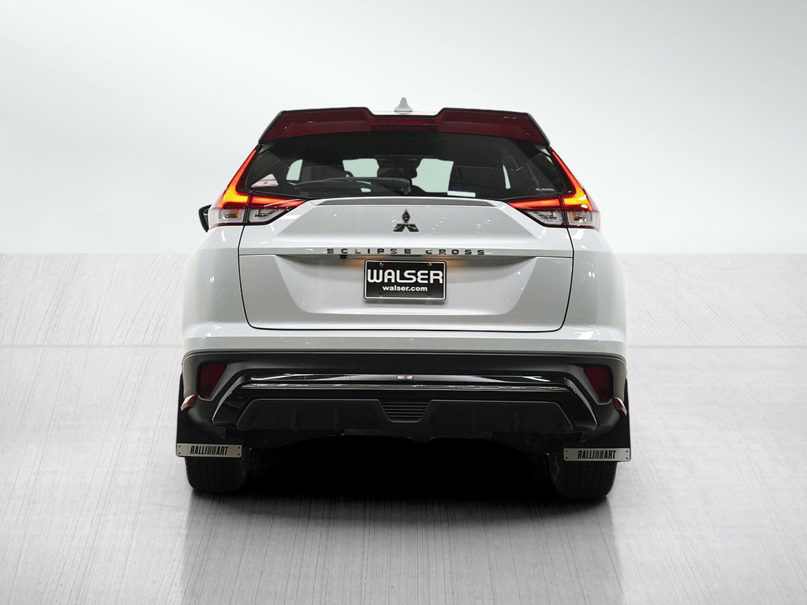 Used 2023 Mitsubishi Eclipse Cross LE AWD/4WD image 4