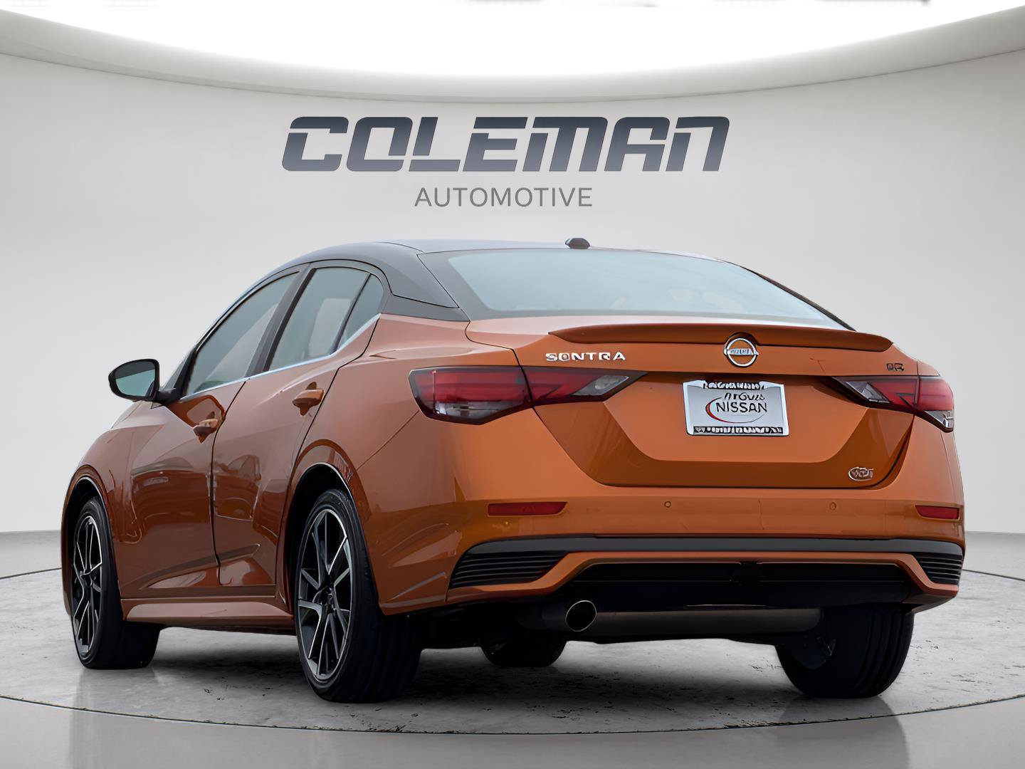 Certified 2025 Nissan Sentra SR FWD image 5