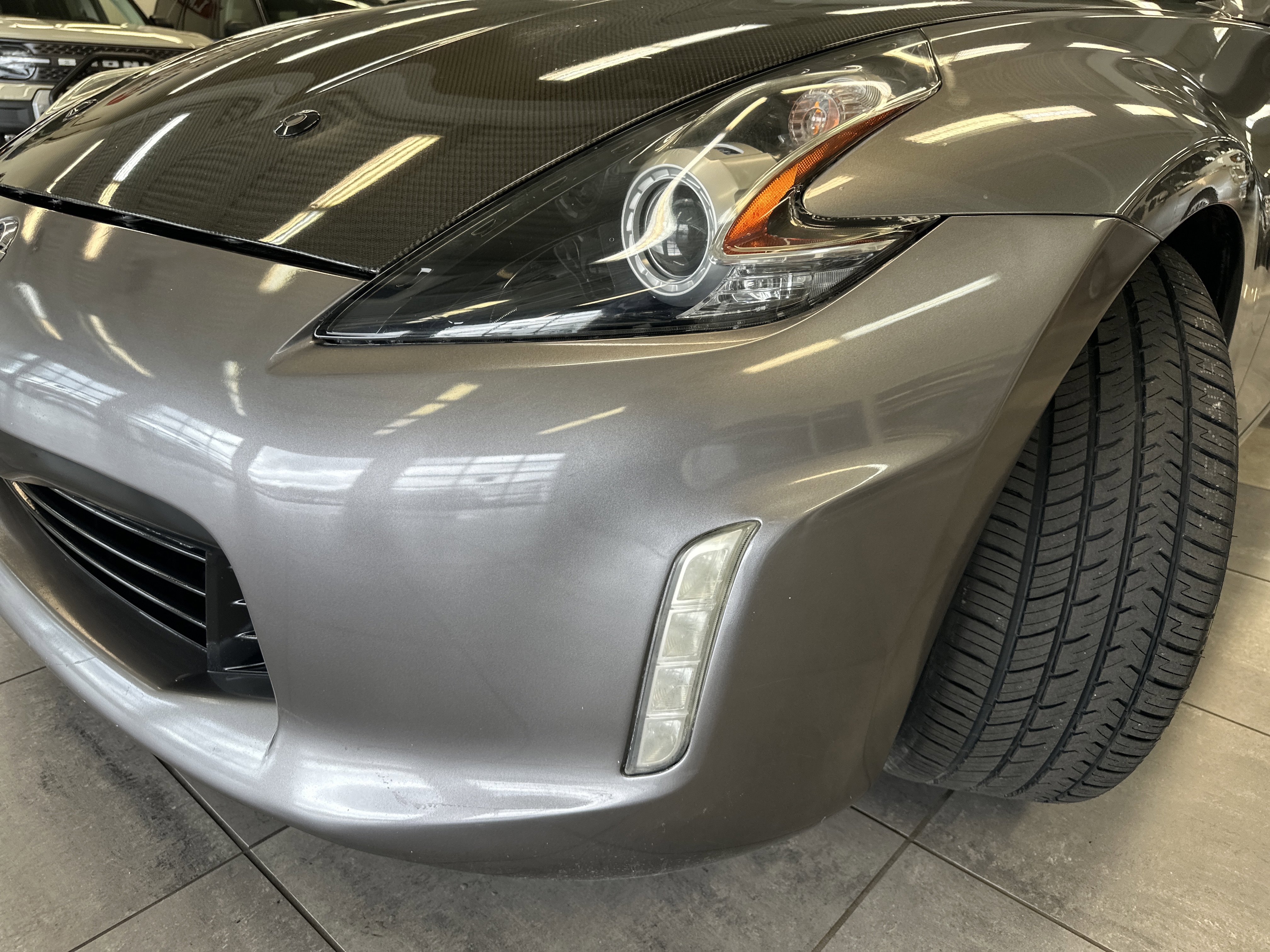Used 2018 Nissan 370Z w/ Sport Package image 14