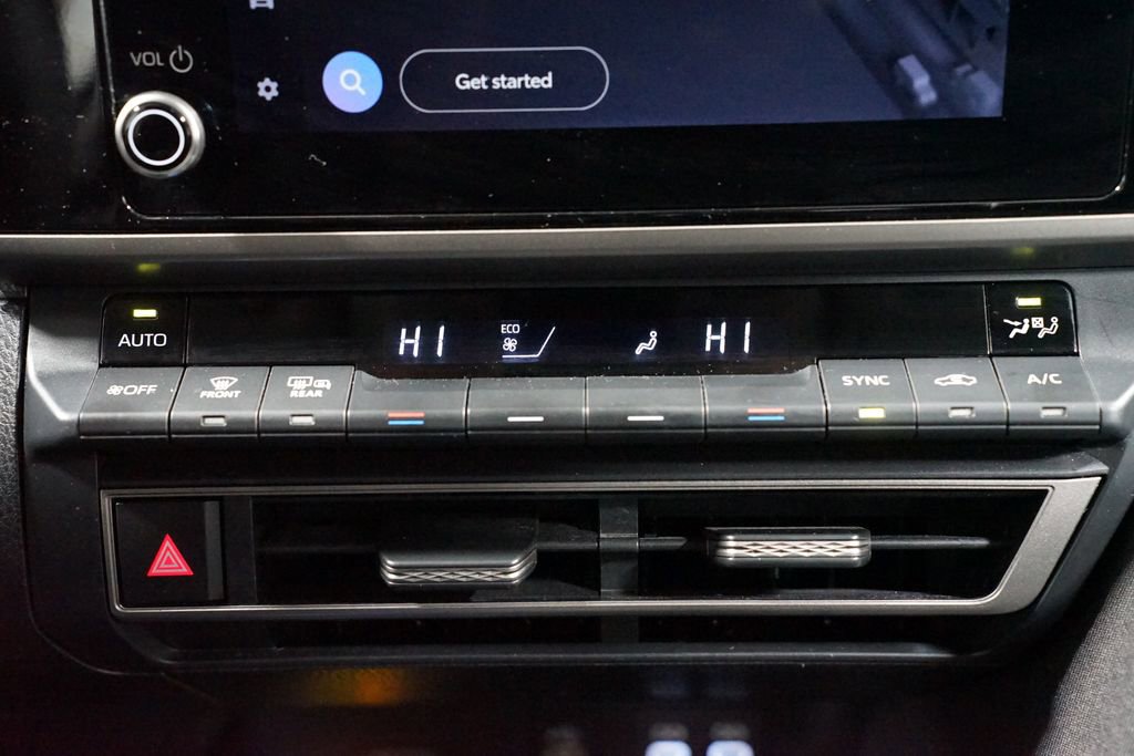 Used 2025 Toyota Camry LE image 20