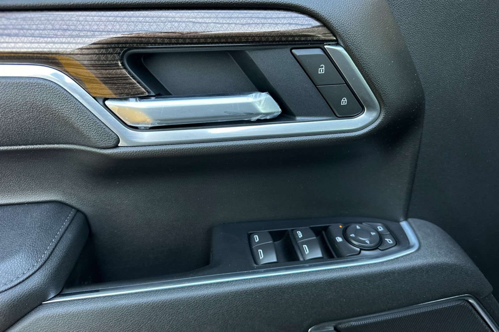 New 2026 Chevrolet Silverado 1500 LT AWD/4WD image 11