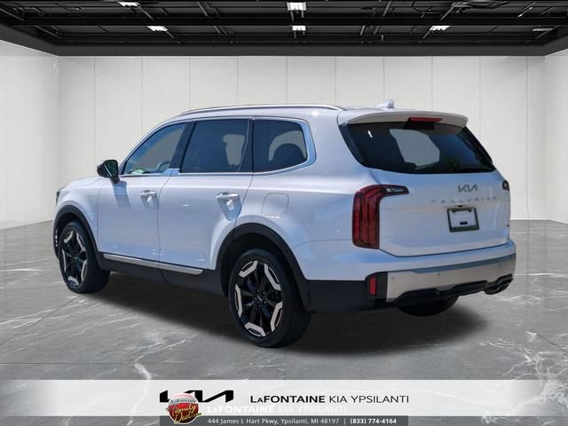 Certified 2023 Kia Telluride S w/ S Sunroof Package AWD/4WD image 3