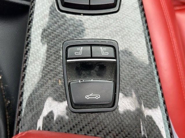 Used 2017 BMW M4 Convertible RWD image 22