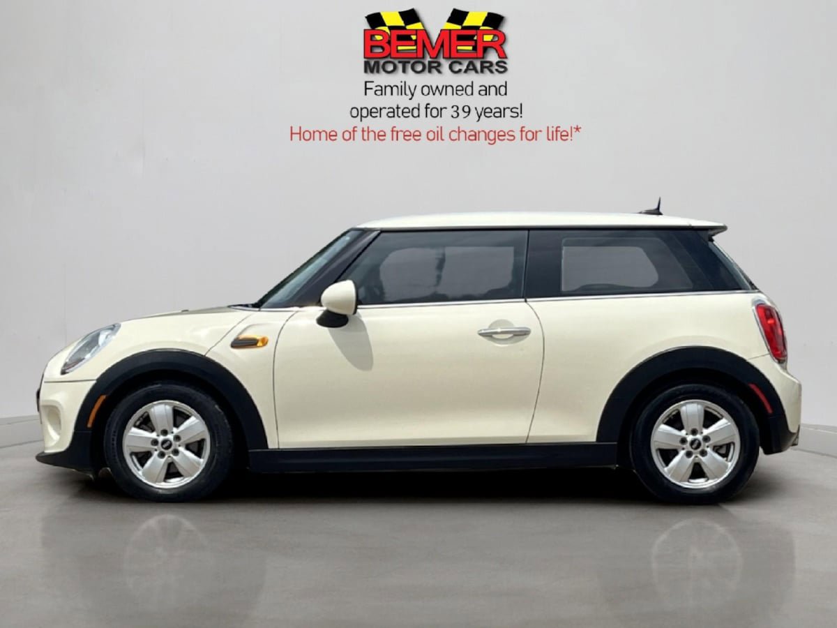 Used 2017 MINI Cooper 2-Door Hardtop FWD image 2