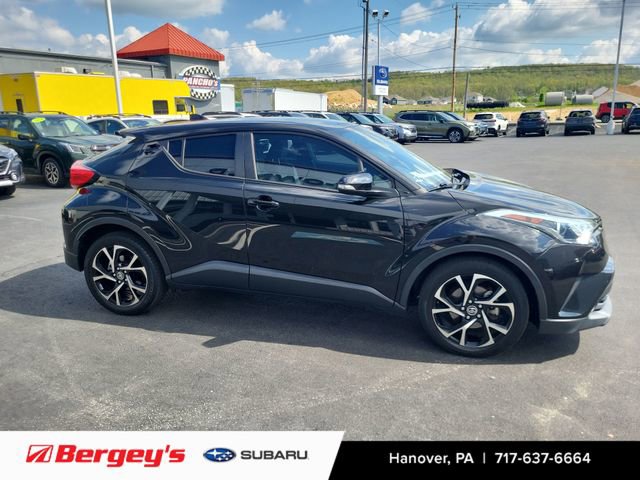 Used 2019 Toyota C-HR XLE image 5