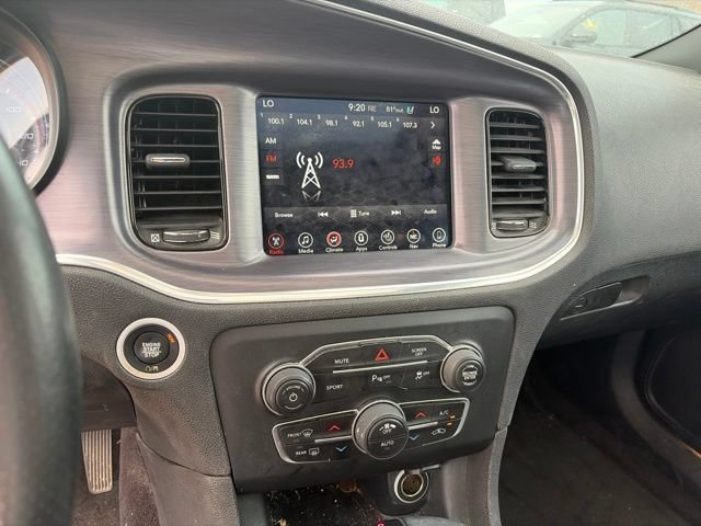 Used 2017 Dodge Charger SXT w/ AWD Plus Group image 15